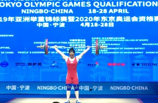 New World record in Women 64kg by DENG Wei, Congratulate to  ... Image 46