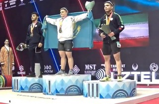 Kazakhstan won 2 Gold in Youth Men 81 kg Image 2