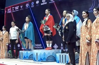 Gold for Mongolia in Youth Women 71kg Image 1